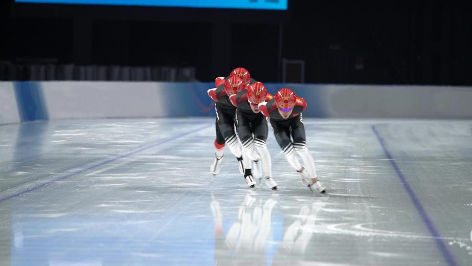 中国速度滑冰队勇夺一金，英特尔创新技术助力体育事业发展