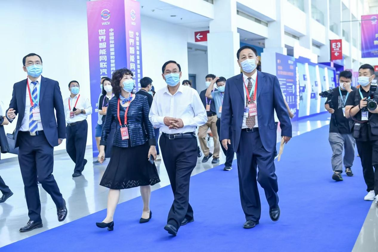 智能网联引领 服务全产业链 2022世界智能网联汽车大会展览会在京开幕
