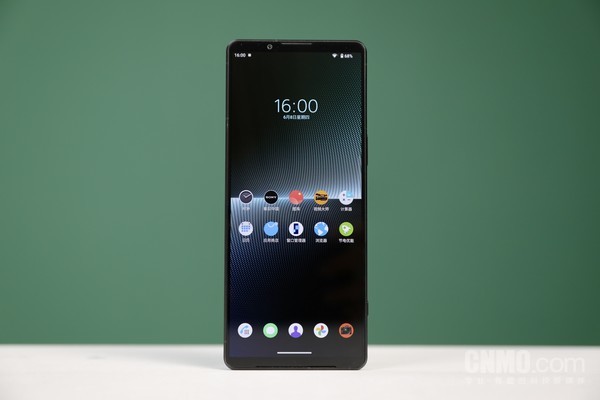 索尼Xperia 1 V：“轻薄”与“高画质”兼得的影像旗舰