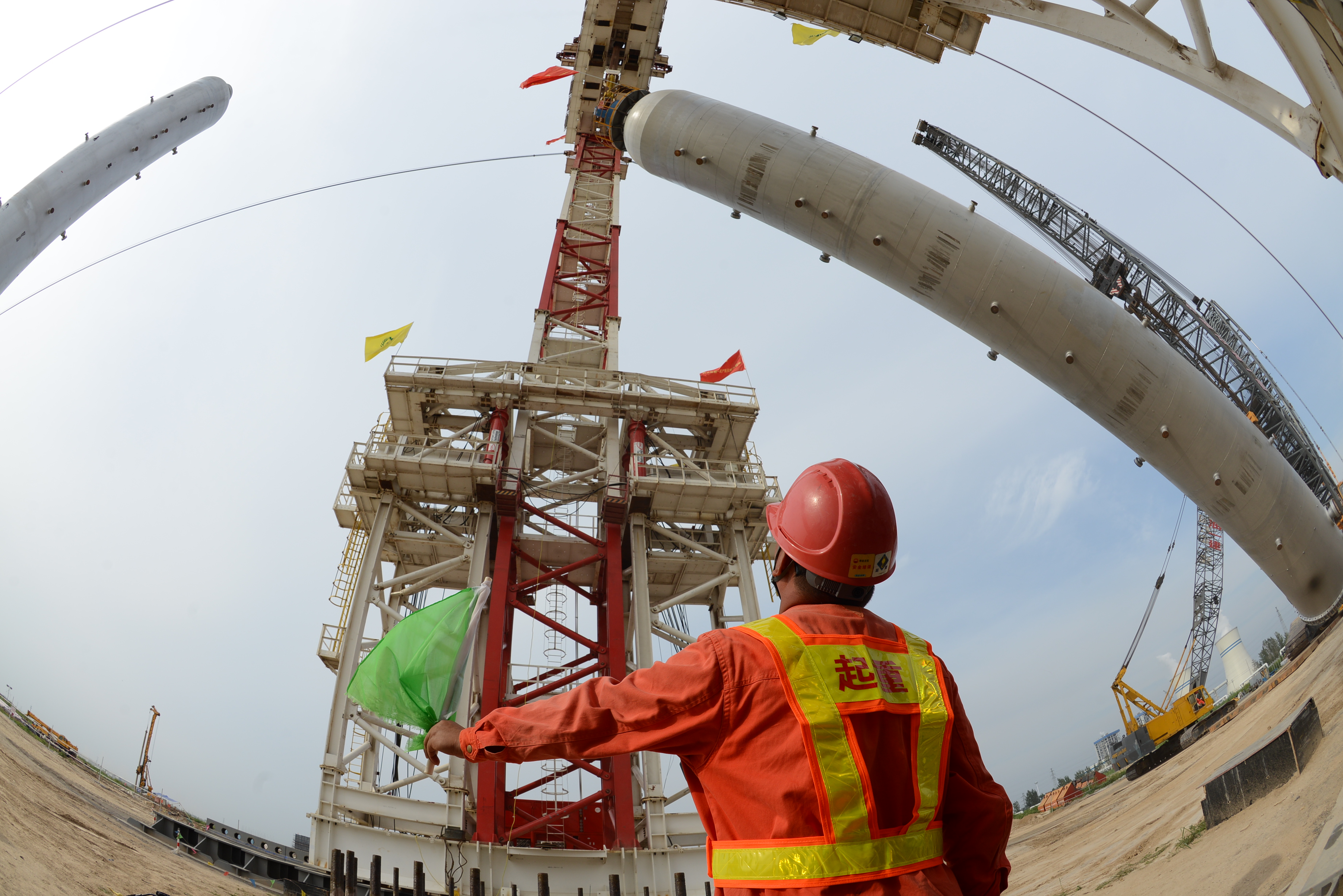 中油一建： 中！ ——中国石油工程建设有限公司第一建设公司70年发展纪实