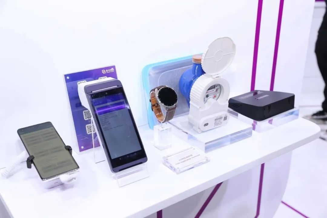 紫光展锐与中国联通联合发布 AI+5G+eSIM 产业合作行动计划